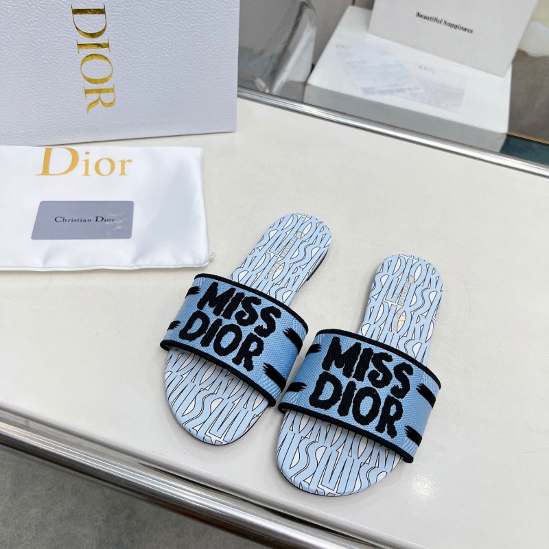 ch**an D*or slippers